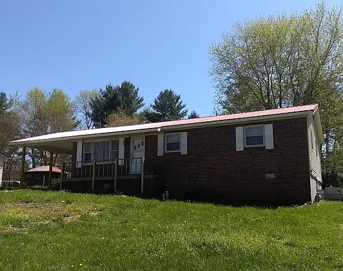 137 Prentice St Photo 1