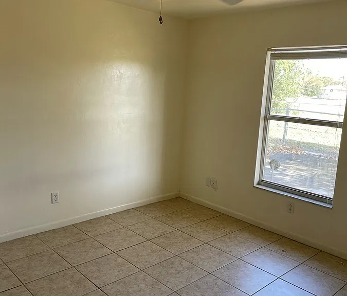 1823 SW Santa Barbara Pl #1823 — Photo 25