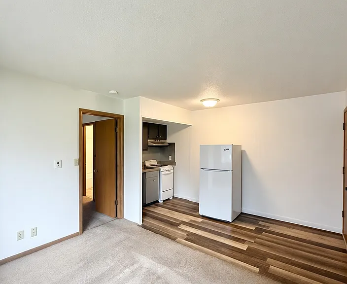 475 5th Ave #8 — Photo 1