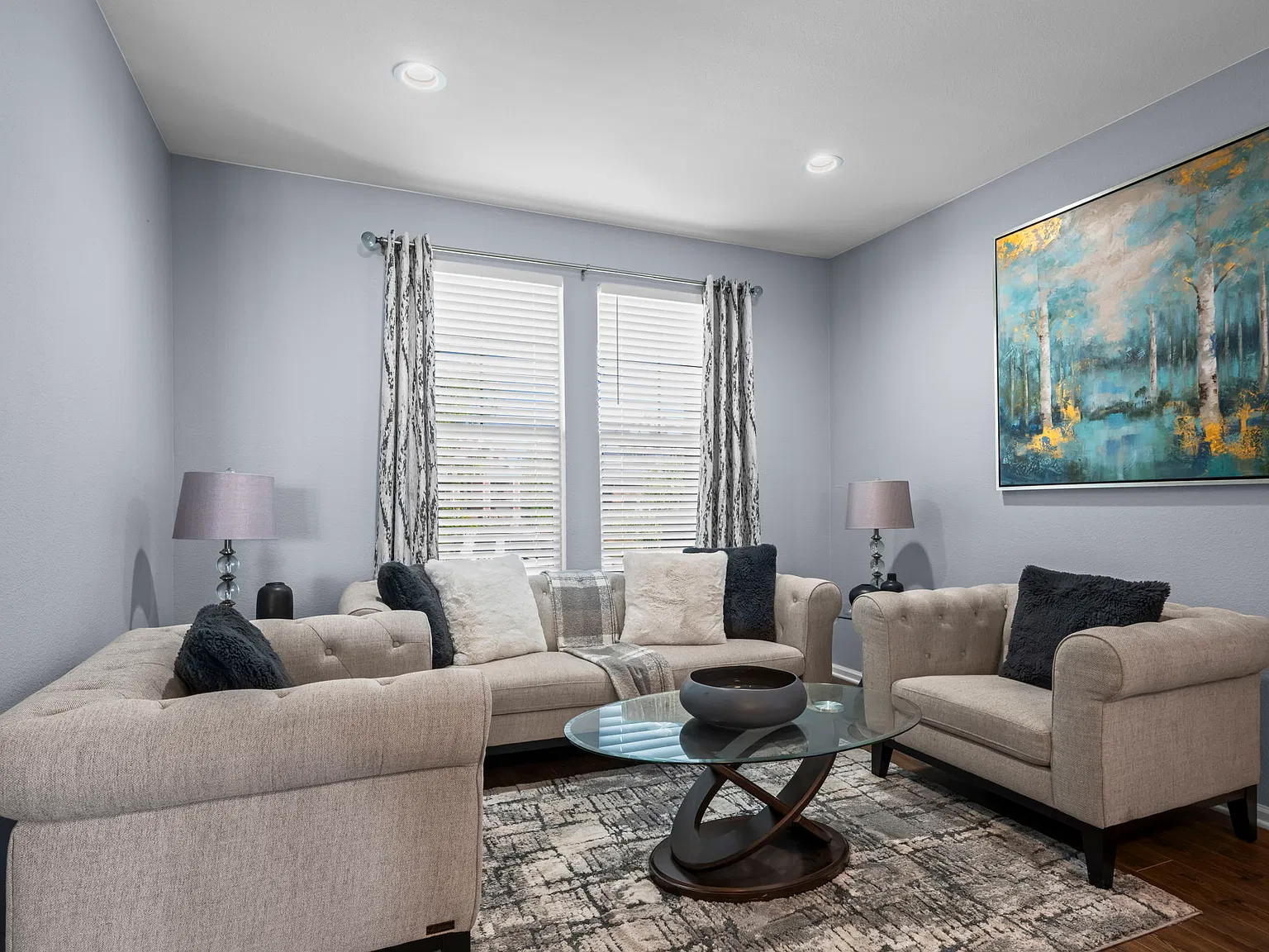 4 bed, 3749 sqft, $3,200 — Photo 3