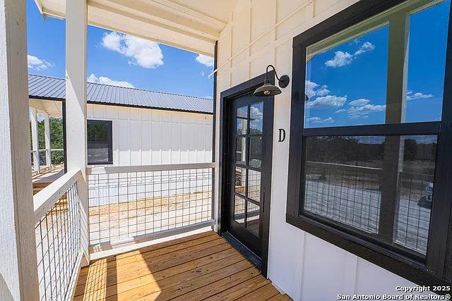 1 bed, 1.0 bath, 832 sqft, $1,400 — Photo 3