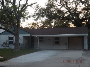 416 Gardenia St, Lake Jackson, TX 77566