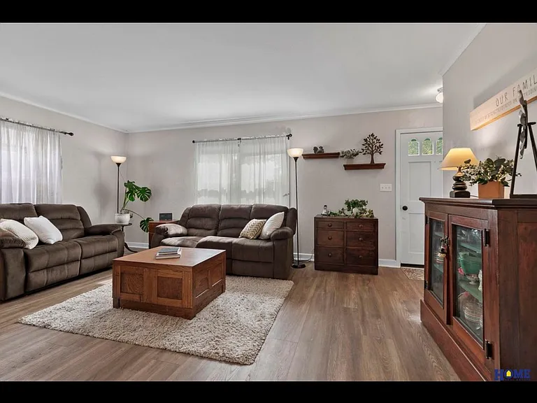 2945 S 42nd St — Photo 5