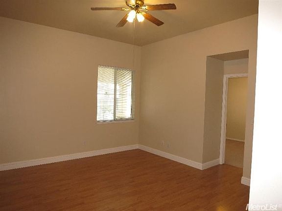 5th image of 8074 Cranwell Ct