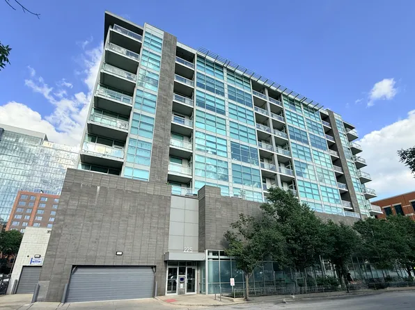 225 S Sangamon St Unit 310, Chicago, IL 60607
