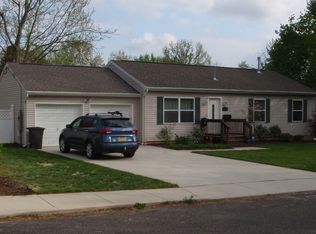 30 E Phoenix St, Lawnside, NJ 08045