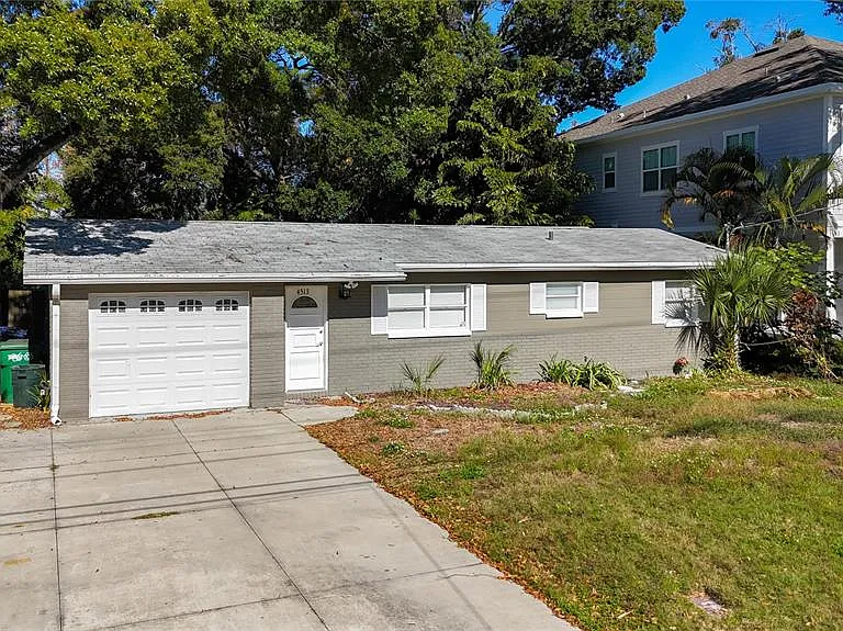 4513 W Gray St — Photo 1