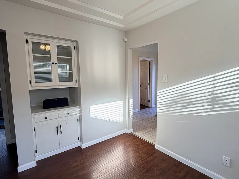 338 W Hardy St — Photo 24