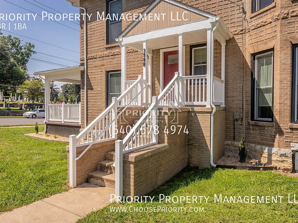 398 E Market St #D