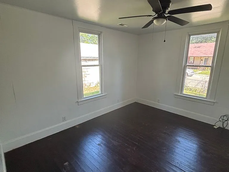 2159 N Main Ave — Photo 10