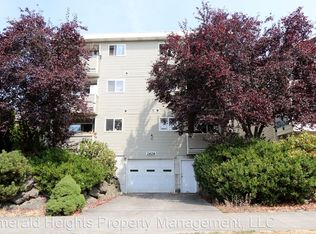 2626 NW 58th St APT 201, Seattle, WA 98107