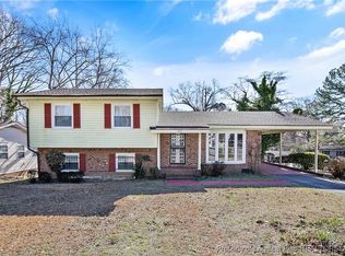 647 Edgehill Rd, Fayetteville, NC 28314