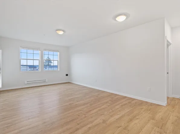 (undisclosed Address), Wilsonville, OR 97070