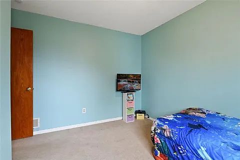 2nd image of 14190 Pineview Dr