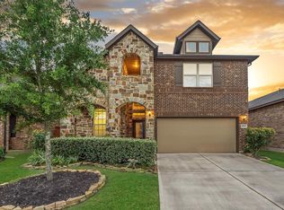 19215 N Cottonwood Green Ln, Cypress, TX 77433