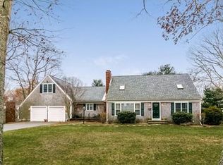 42 Coleridge Dr, Falmouth, MA 02540