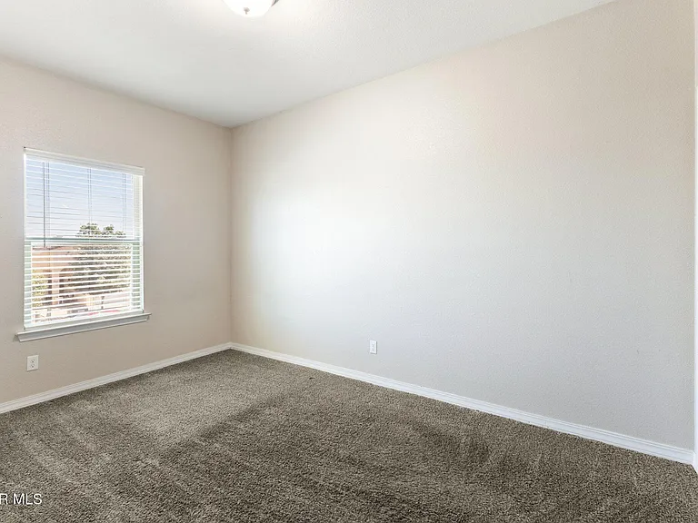 805 Hc Gilbert Minjares Dr #A — Photo 7