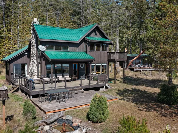 19 Smugglers Rowe, Henry Island, WA 98250