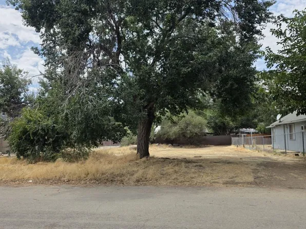 Parkway St, Wofford Heights, CA 93285