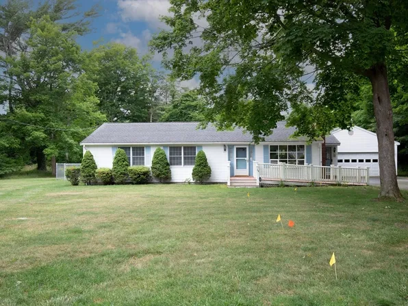 14 Douglas Ave, Pocasset, MA 02559