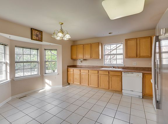 5th image of 7970 Hedgewood Dr