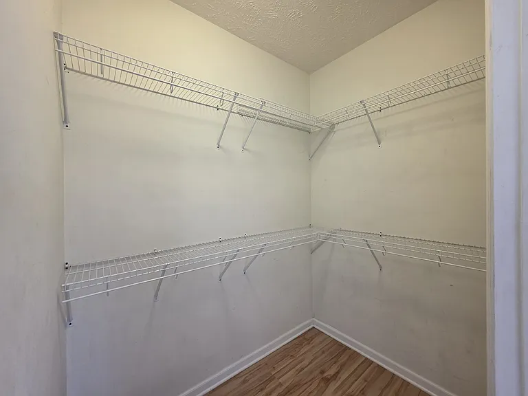 1324 Kershaw Loop #206 — Photo 21