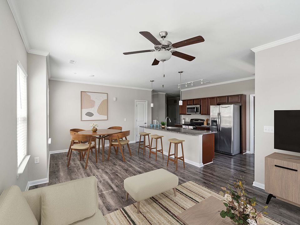Spacious Living Room/ Dining Room