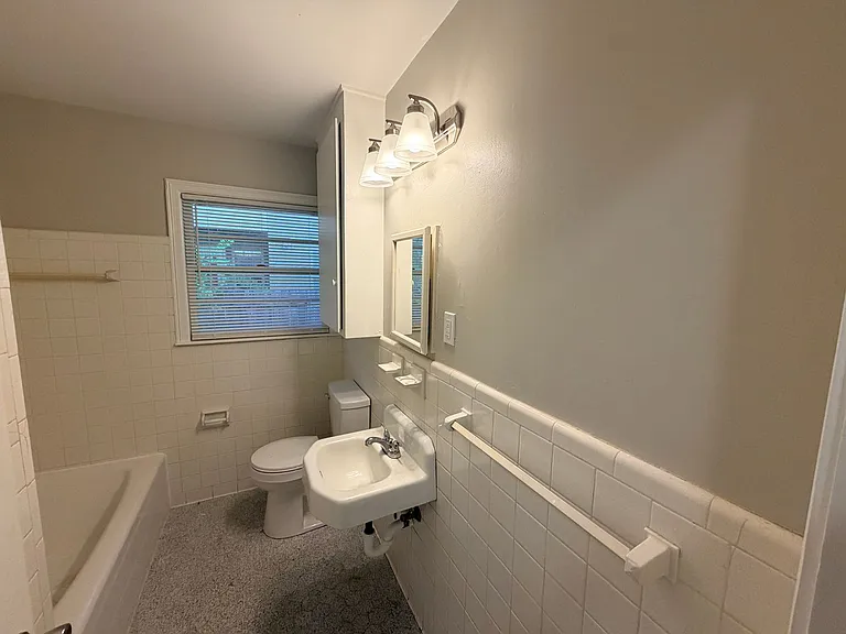 1510 Miramar St — Photo 9