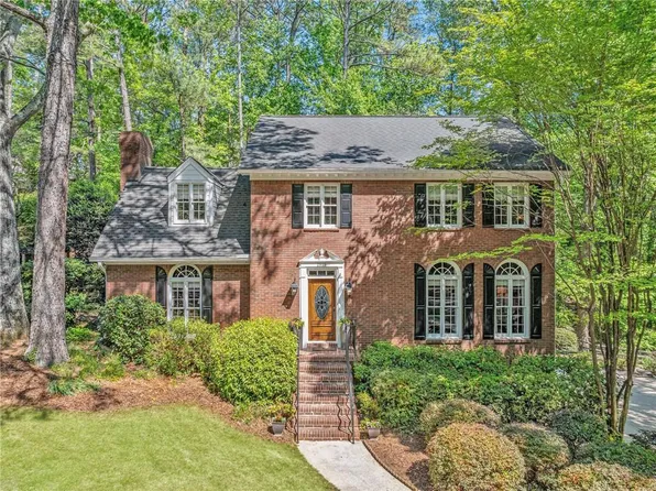2885 Arbor Woods Dr, Johns Creek, GA 30022