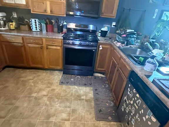 3rd image of 3794 Lucy Rd