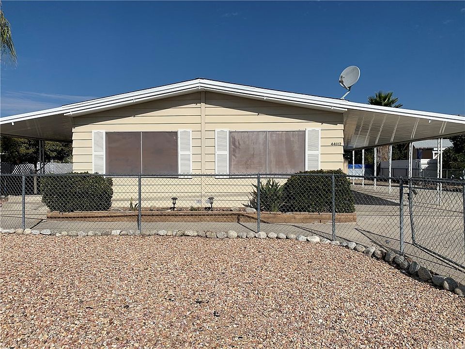 1st image of 44602 Palm Ave