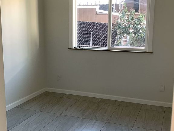 5th image of 3623 Likini St #1