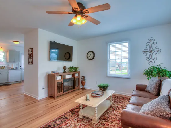 (undisclosed Address), Johnson City, TN 37604