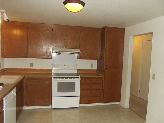 4th image of 16017 NE 106th St