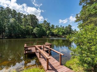 381 Winding Trl, Holly Lake Ranch, TX 75765