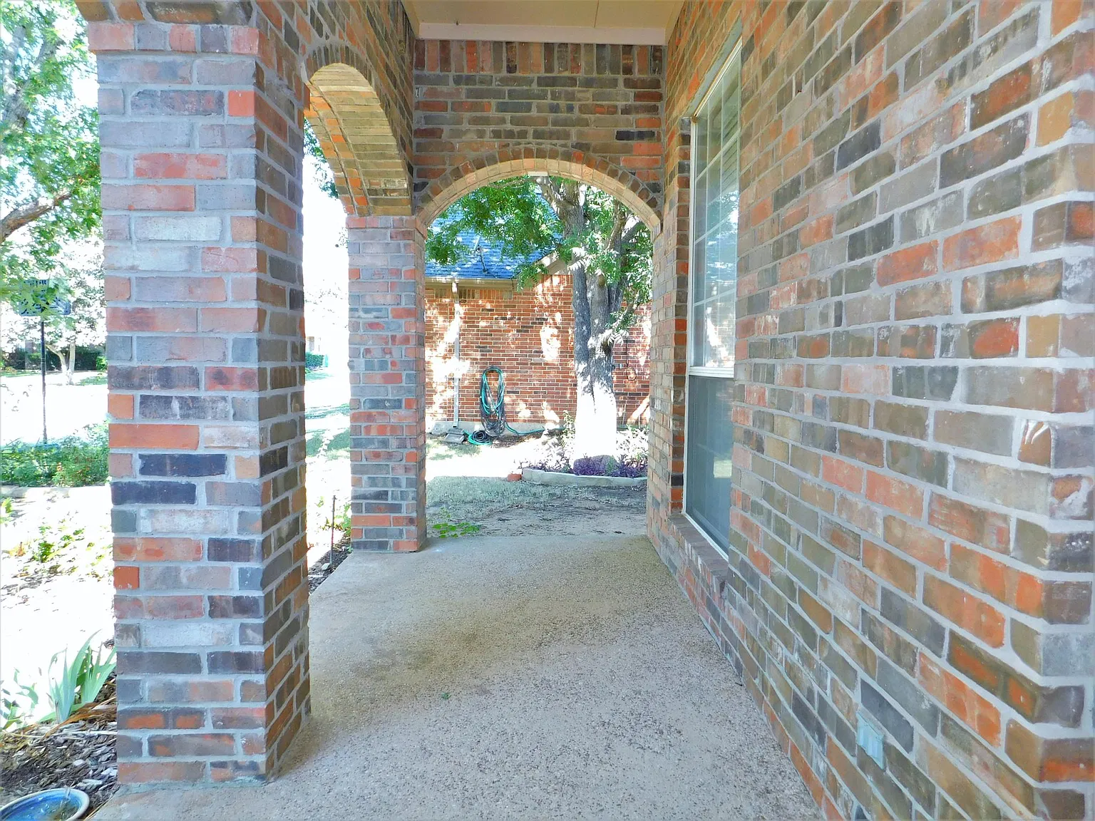4 bed, 2256 sqft, $2,495 — Photo 4
