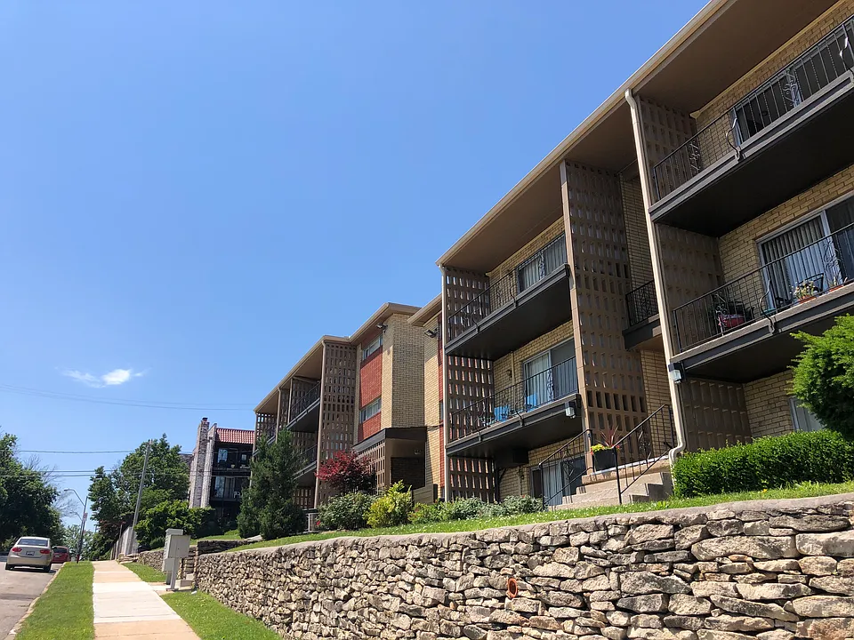 4944 Grand Ave #21