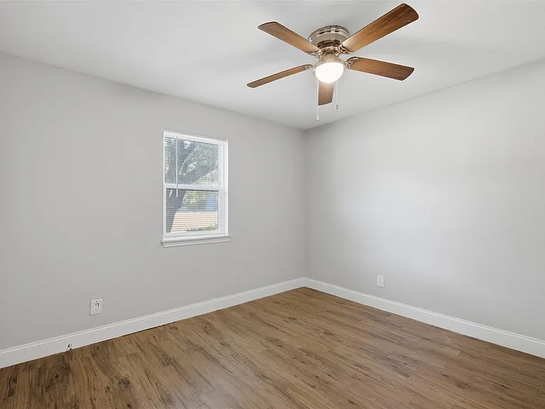 313 N Church St — Photo 21
