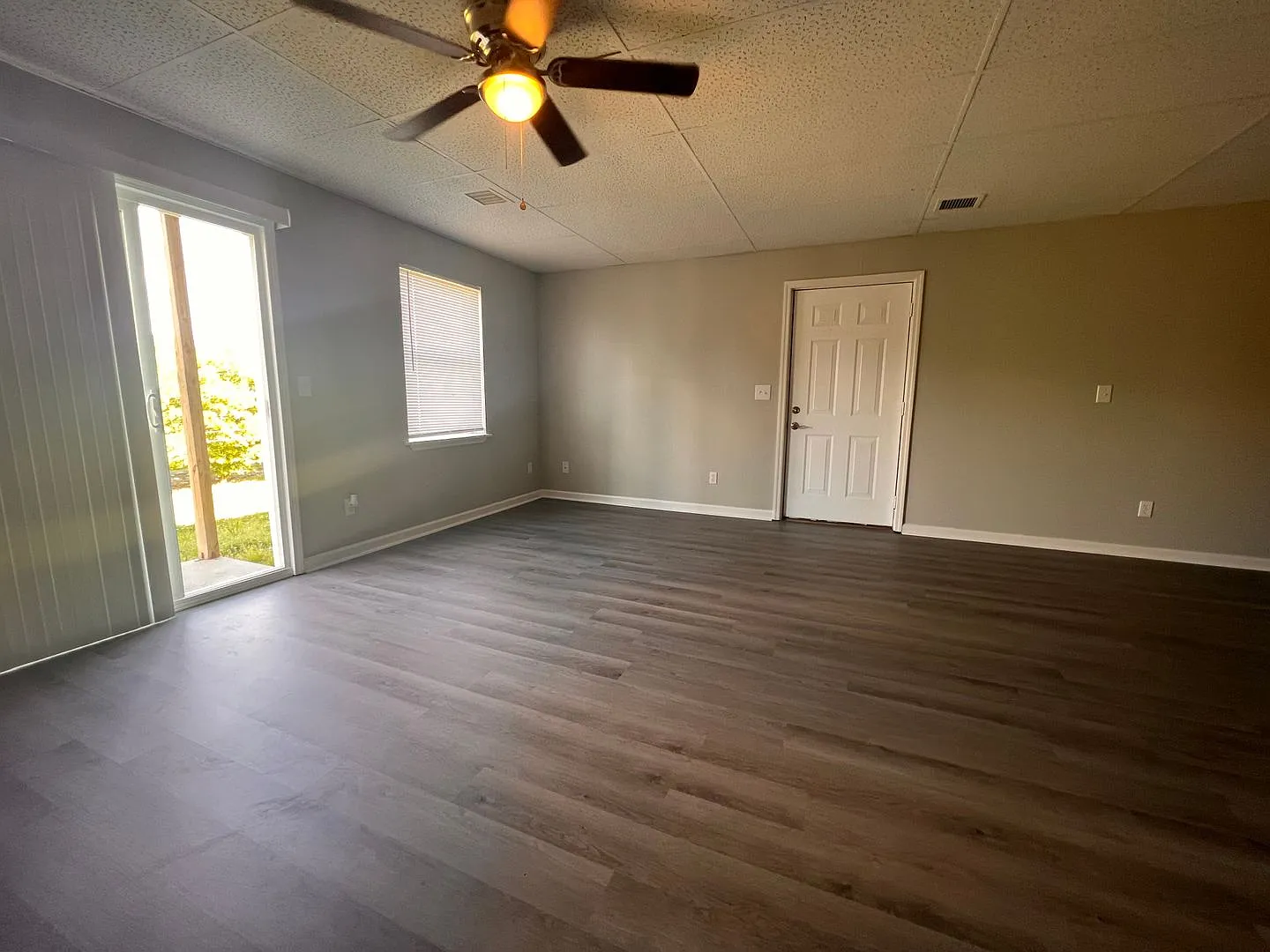 Poplar Point Apartments! — Photo 4