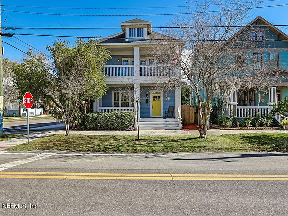 3rd image of 1253 N MARKET Street