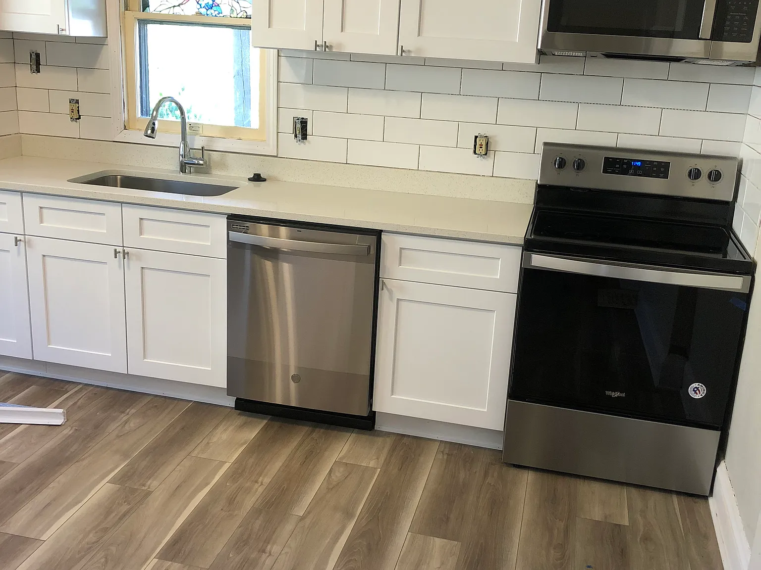 4 bed, 1.5 bath, 1969 sqft, $2,000 — Photo 3