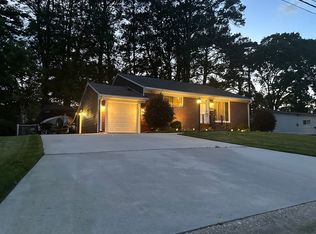 425 Hopkins Rd, Virginia Beach, VA 23452