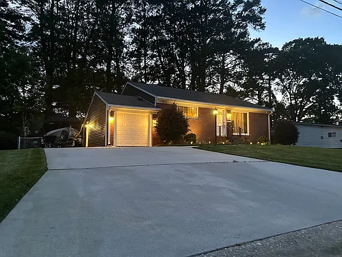 425 Hopkins Rd Photo 1