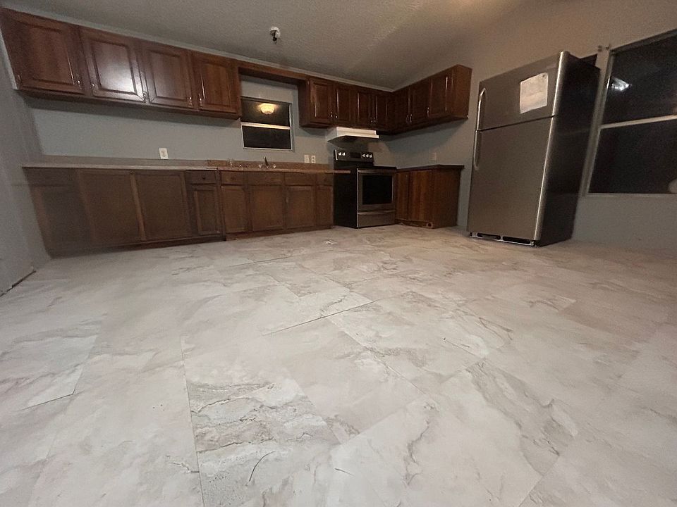 1st image of 186 River Bend Dr