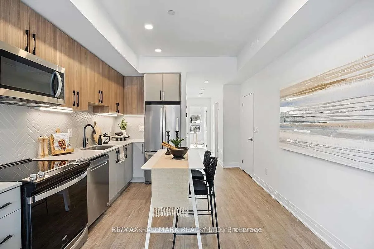 2 bed, $2,999 — Photo 2