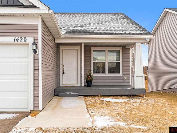 2nd image of 1420 Eugenia Way