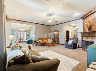 313 Durkee Rd, Yukon, OK 73099