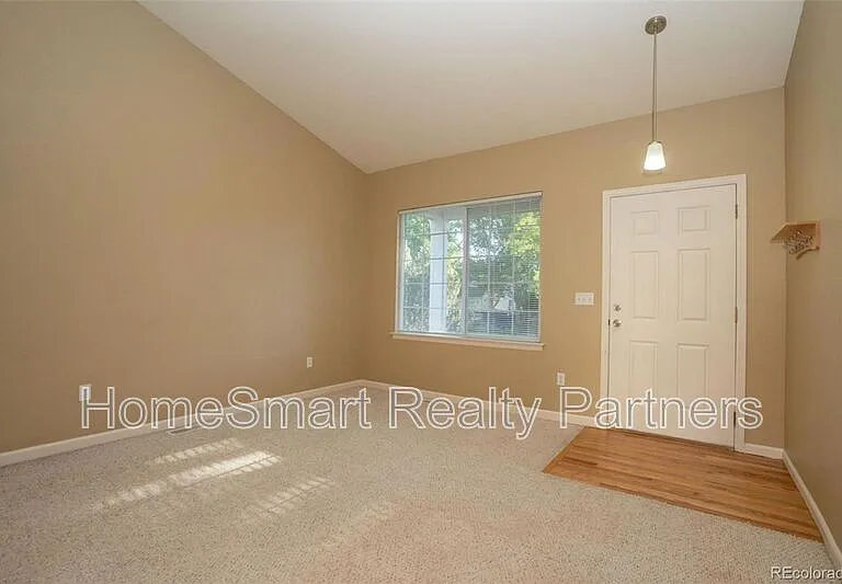 1917 Wildrose Dr — Photo 4