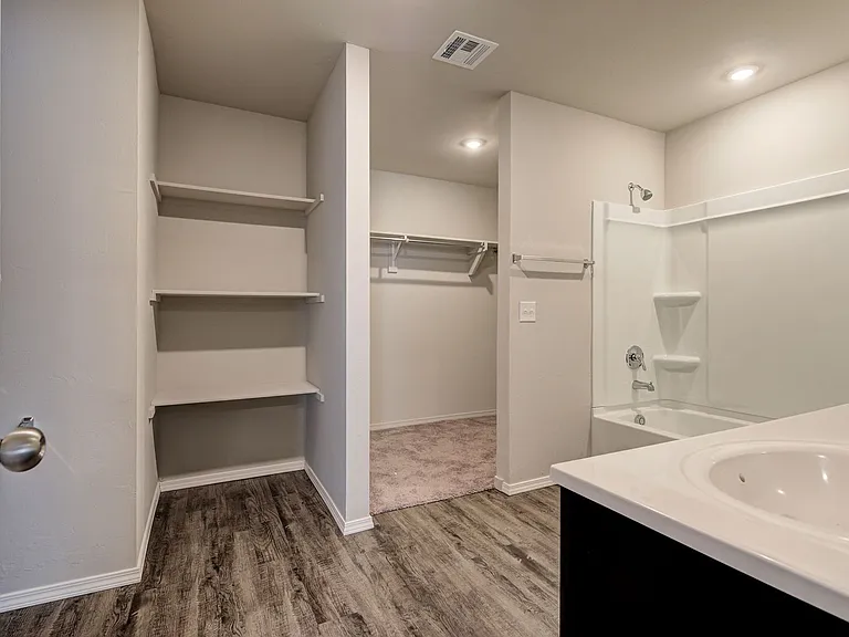 3912 Elm Ridge St — Photo 20