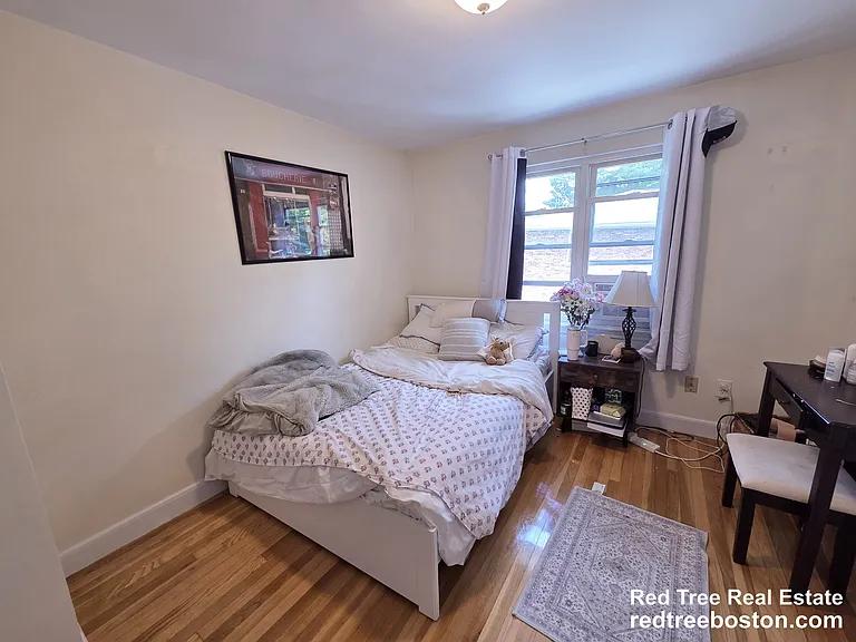 12 Louise Rd — Photo 10